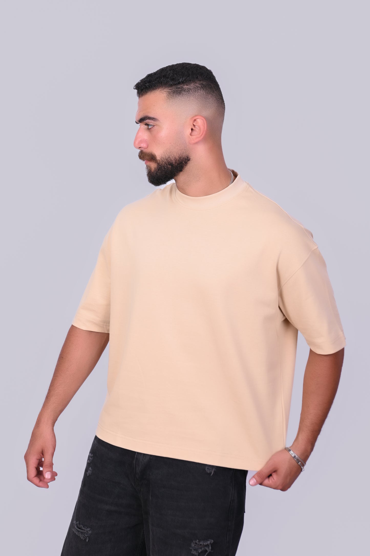 Boxy Relaxed Size– Essential Pure