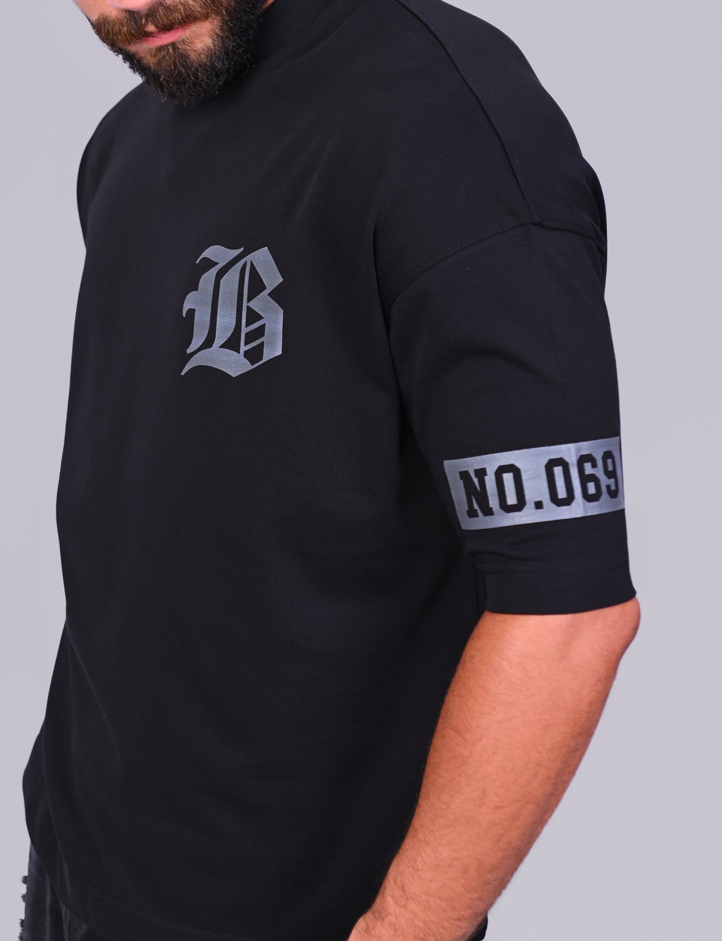 B T-shirt