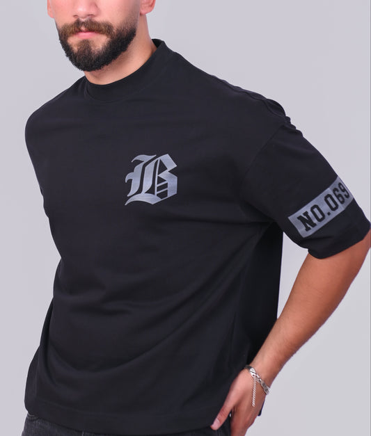 B T-shirt